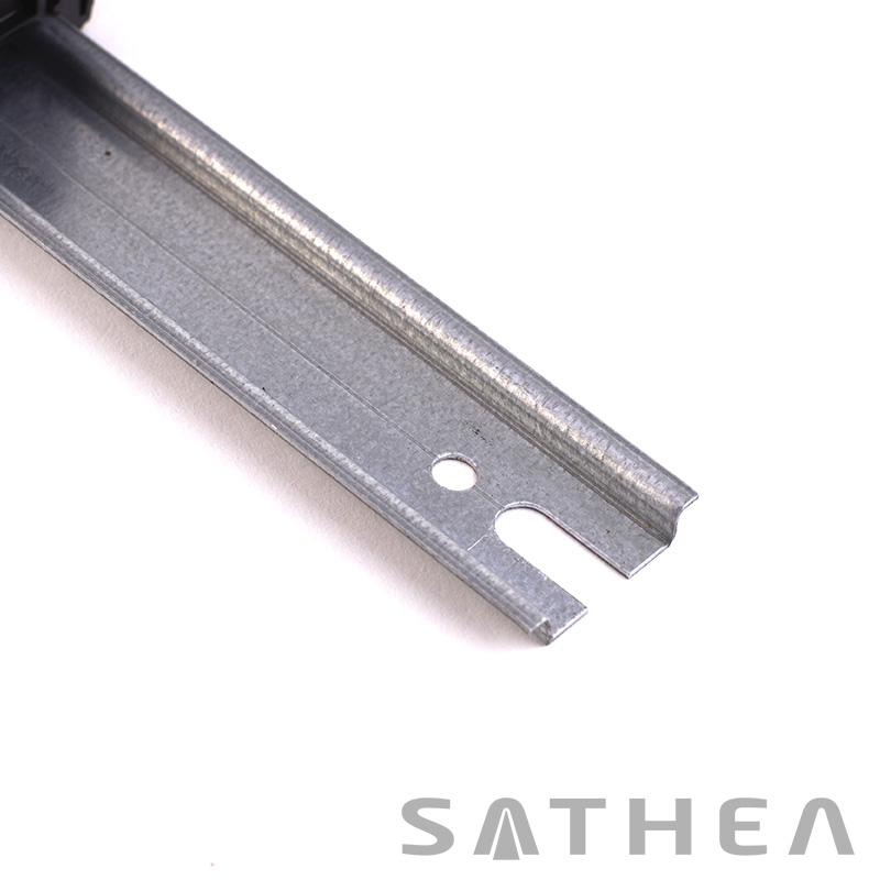 Stožárová elektrovýzbroj - Průřez vodiče (mm²): do 10 mm², Typ zapojení: Průchozí